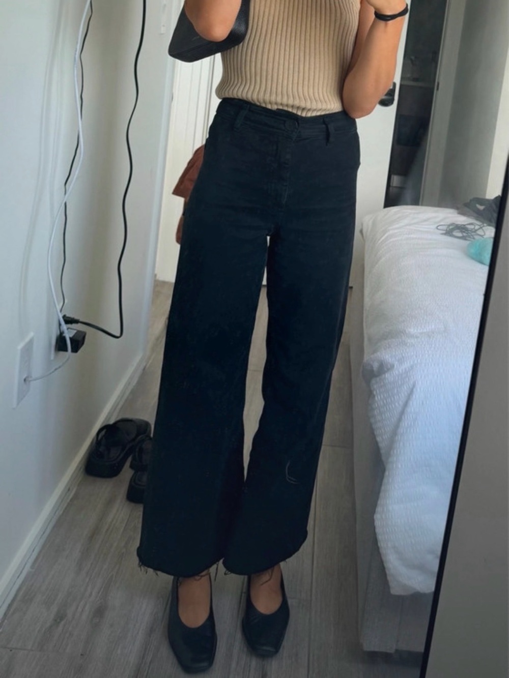 Zara Wide Leg Black Jeans with Raw Hem